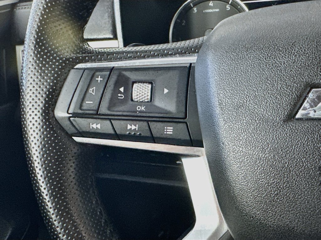 Used 2025 Mitsubishi Outlander SE AWD/4WD image 25