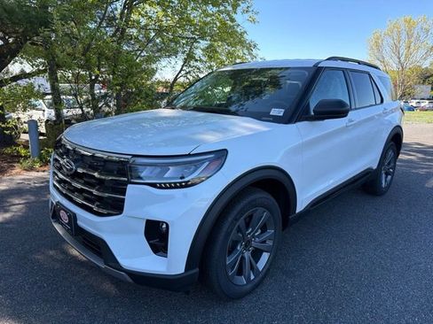 New 2026 Ford Explorer Active w/ Active Comfort Package AWD/4WD image 6