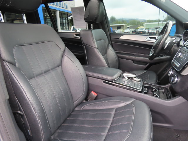 Used 2018 Mercedes-Benz GLS 450 4MATIC image 44