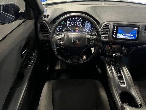 Used 2019 Honda HR-V Sport image 18