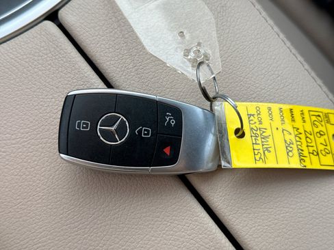 Used 2019 Mercedes-Benz C 300 Sedan image 28