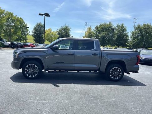 Used 2024 Toyota Tundra Limited AWD/4WD image 7