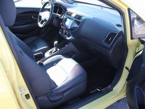 Used 2016 Kia Rio SX image 7