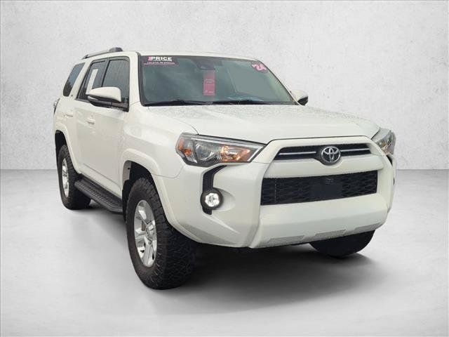 Certified 2024 Toyota 4Runner SR5 Premium w/ Moonroof Package AWD/4WD image 3