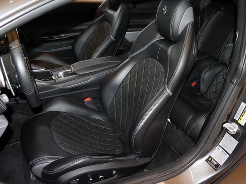 Certified 2017 Ferrari GTC4Lusso image 5