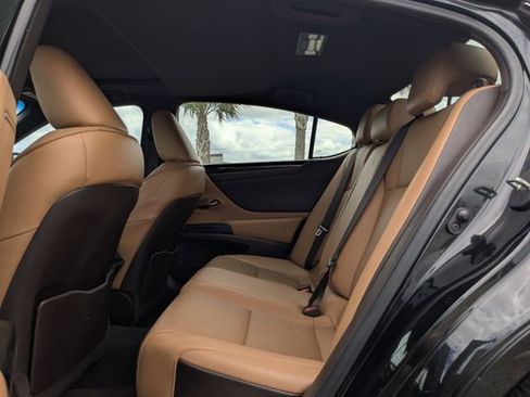 Used 2021 Lexus ES 350 w/ Accessory Package 2 FWD image 14