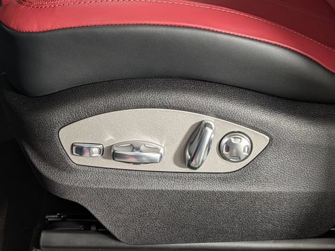 New 2026 Porsche Macan GTS AWD/4WD image 29