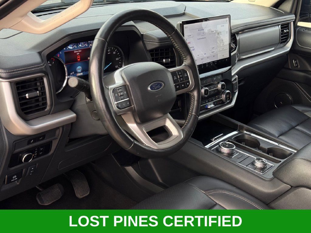 Used 2024 Ford Expedition XLT AWD/4WD image 8