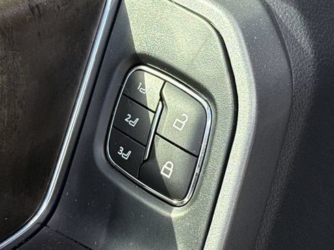 Used 2024 Ford F450 Lariat AWD/4WD image 23