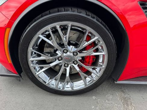 Certified 2015 Chevrolet Corvette Z06 w/ 2LZ Preferred Equipment Group RWD image 11