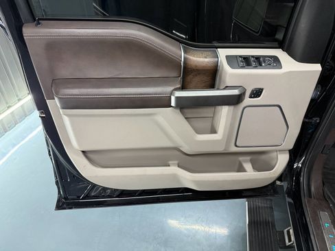 Used 2019 Ford F150 Limited w/ Trailer Tow Package image 15