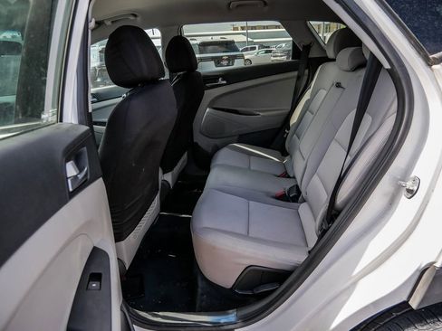Used 2017 Hyundai Tucson SE FWD image 19