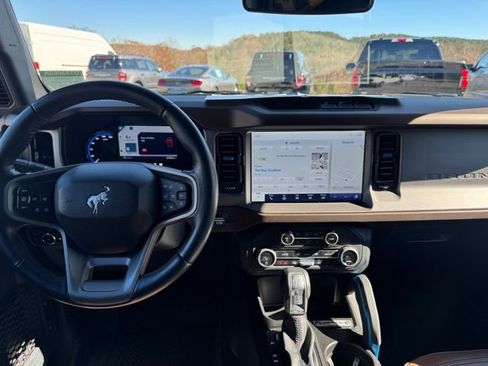 Used 2023 Ford Bronco Outer Banks image 23