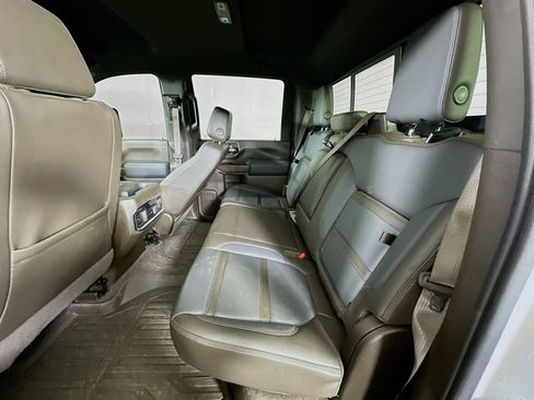 Used 2023 GMC Sierra 2500 Denali w/ Technology Package AWD/4WD image 12