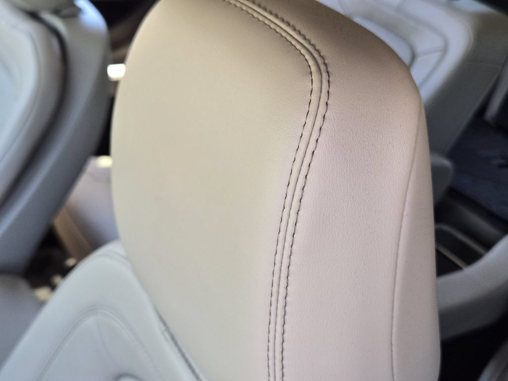 Used 2024 Lincoln Aviator Reserve w/ Equipment Group 201A RWD image 20