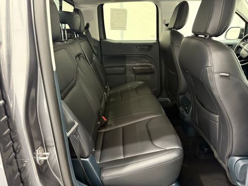 New 2025 Ford Maverick Lariat w/ Black Appearance Package image 23