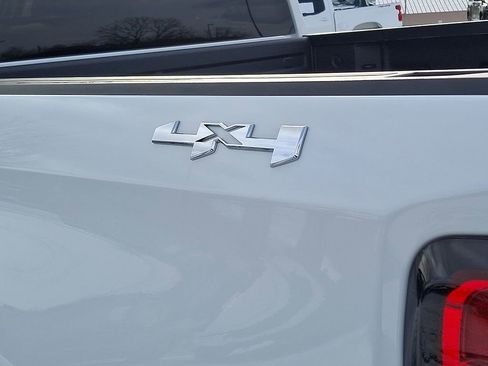 Used 2022 GMC Sierra 1500 Elevation image 29