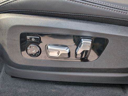 New 2026 BMW X5 sDrive40i w/ M Sport Package RWD image 16