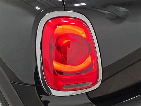 Used 2019 MINI Cooper S image 26