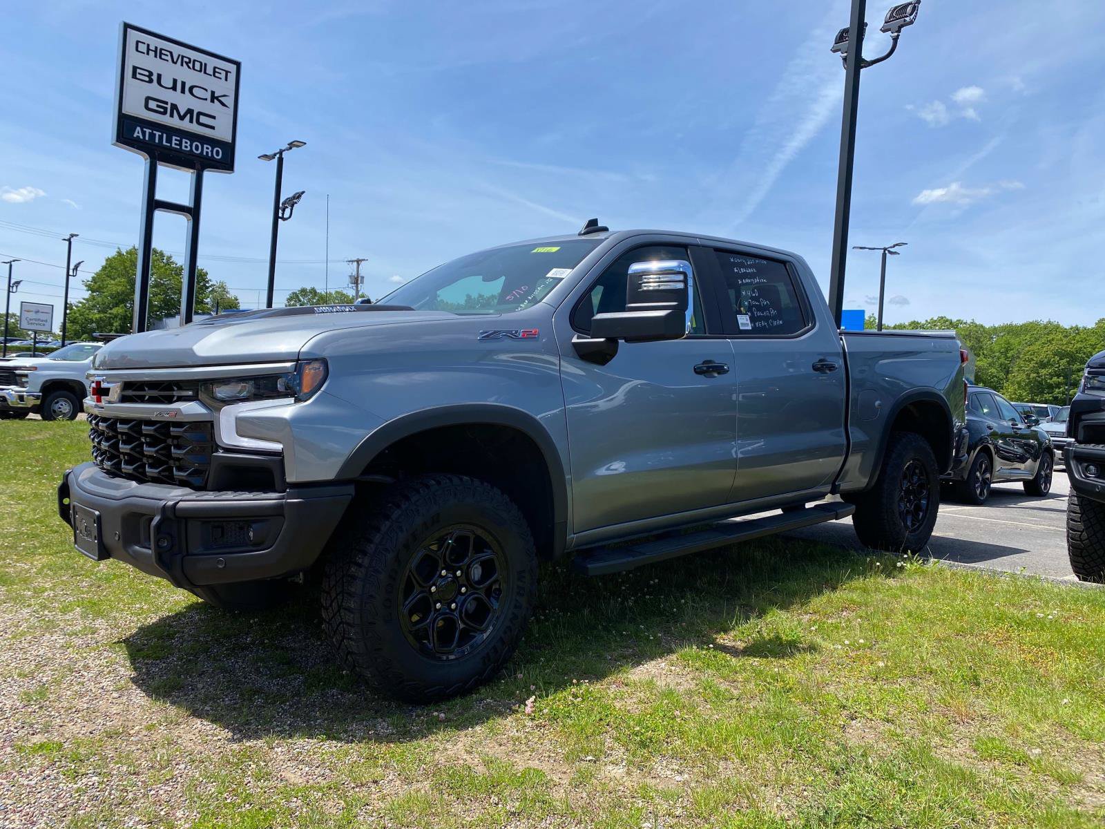 Used 2024 Chevrolet Silverado 1500 ZR2 w/ ZR2 Bison Edition AWD/4WD image 1