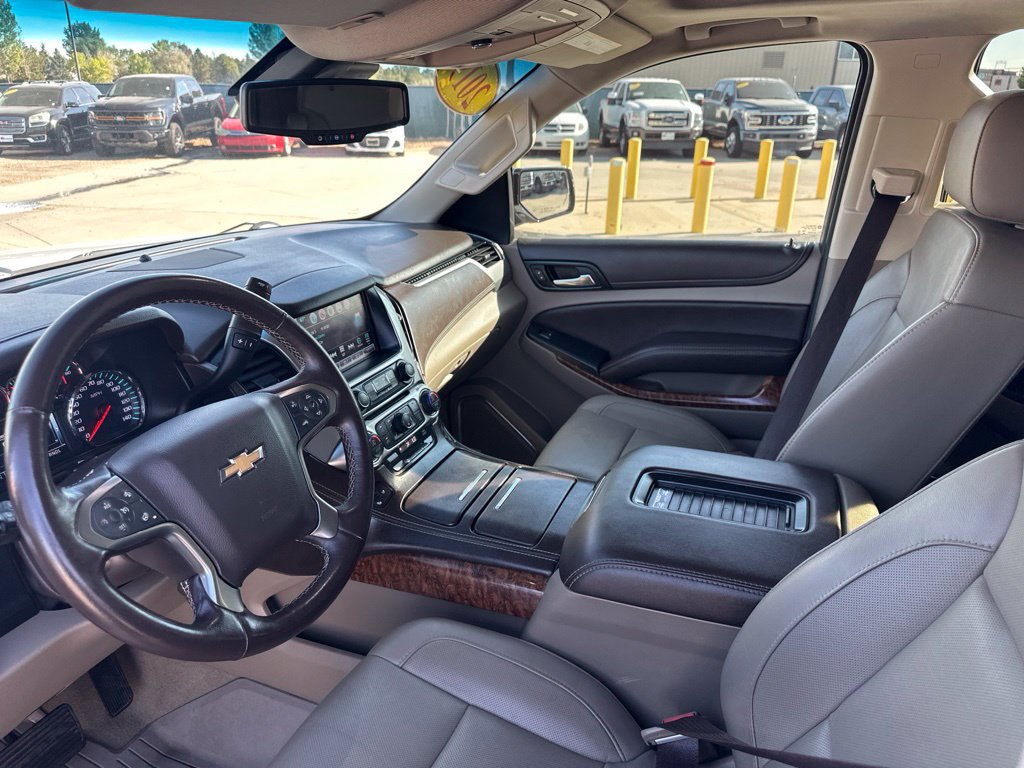 Used 2019 Chevrolet Suburban Premier AWD/4WD image 15