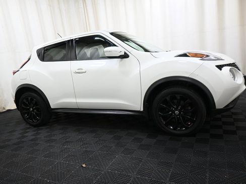 Used 2017 Nissan Juke SV image 8