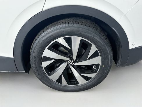 Used 2023 Volkswagen ID.4 2WD image 11