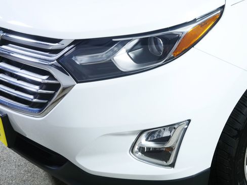 Used 2019 Chevrolet Equinox Premier image 16