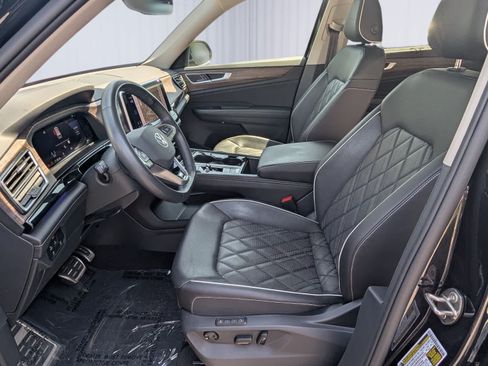 Used 2025 Volkswagen Atlas SEL Premium R-Line AWD/4WD image 21