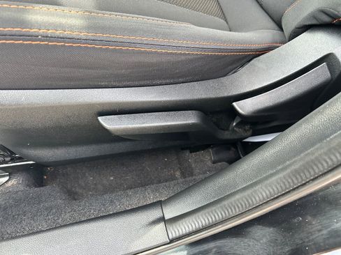 Used 2018 Subaru Crosstrek 2.0i Premium w/ Popular Package #2 image 30