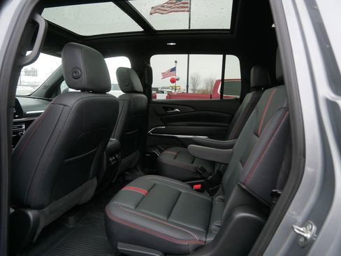 Certified 2024 Chevrolet Traverse RS w/ LPO, Floor Liner Package image 19
