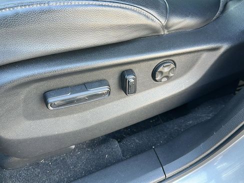 Used 2019 Honda CR-V EX-L image 11