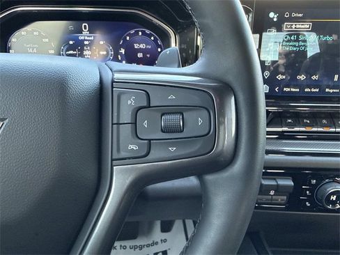 Used 2025 Chevrolet Silverado 1500 ZR2 w/ Technology Package image 25