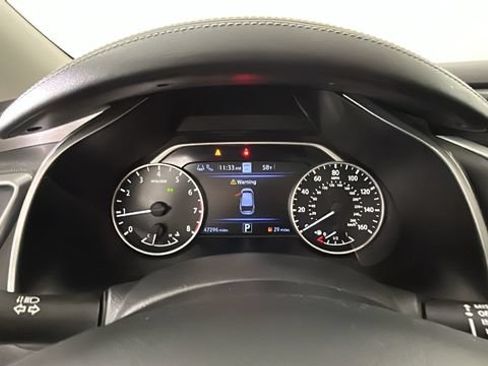 Used 2024 Nissan Murano SV AWD/4WD image 18