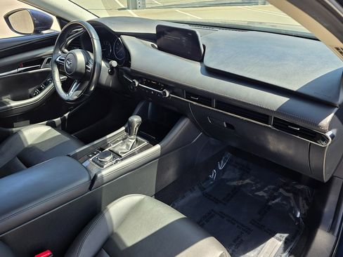 Used 2019 MAZDA MAZDA3 Sedan w/ Preferred Package FWD image 10