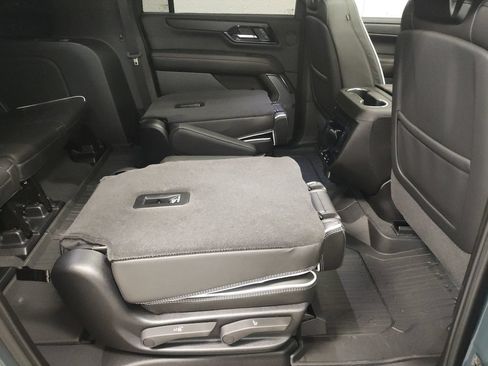 New 2026 GMC Yukon XL AT4 Ultimate AWD/4WD image 14