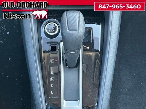 Used 2024 Nissan Versa SV w/ Trunk Package image 18