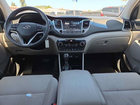 Used 2018 Hyundai Tucson SEL AWD/4WD image 18