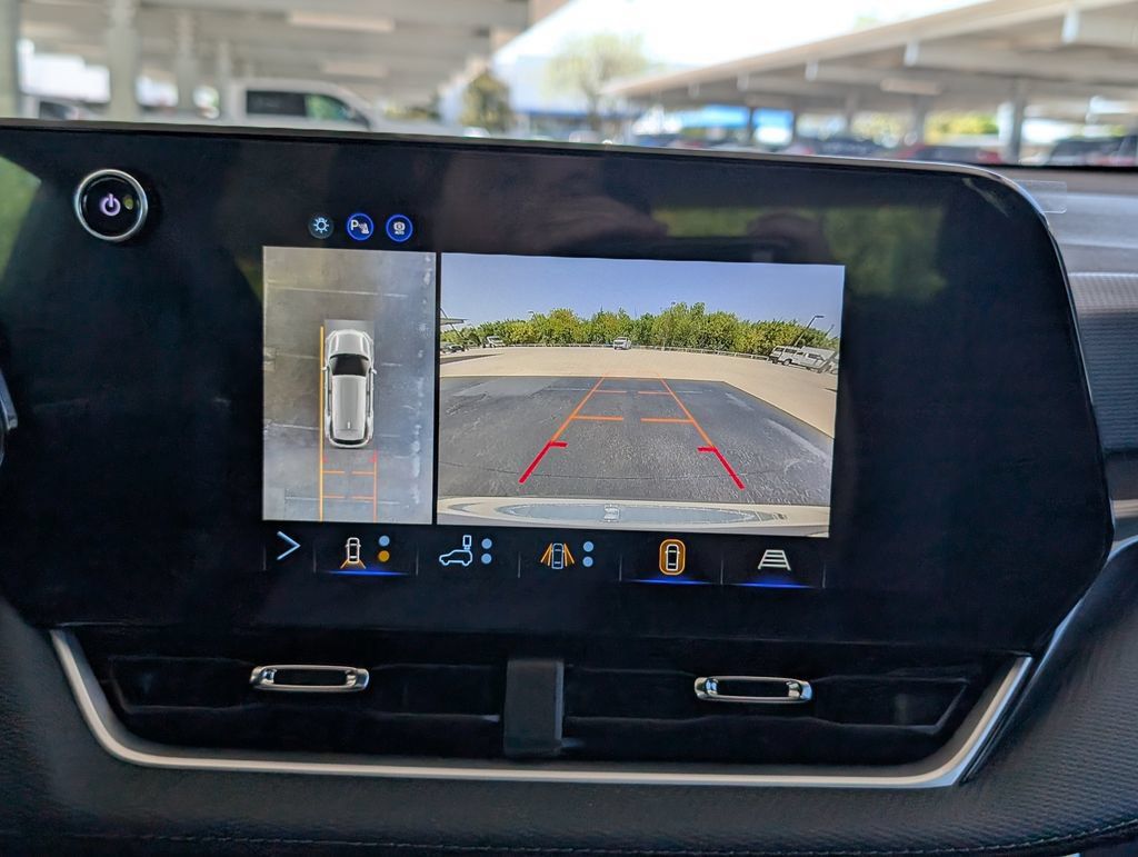 New 2027 Chevrolet Equinox LT w/ Convenience Package II FWD image 20