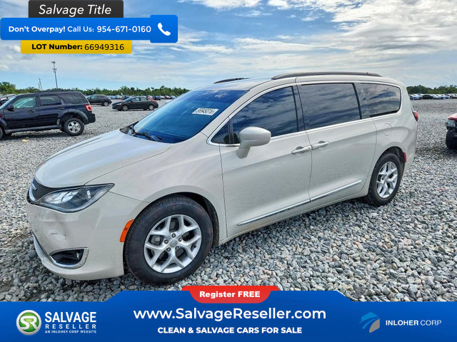 Used 2017 Chrysler Pacifica Touring-L FWD image 1