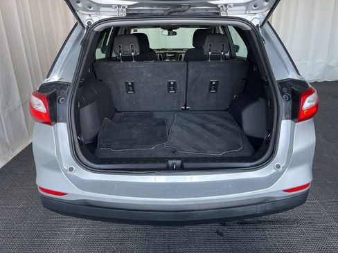 Used 2019 Chevrolet Equinox LS FWD image 23