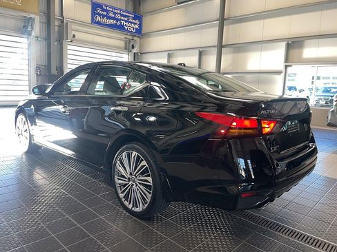 Used 2025 Nissan Altima 2.5 SL image 18