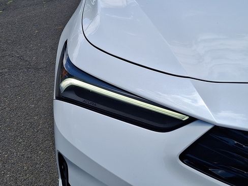 Certified 2025 Acura Integra FWD image 9