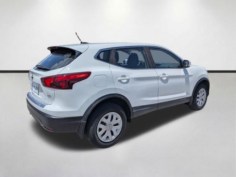 Used 2018 Nissan Rogue Sport S AWD/4WD image 4