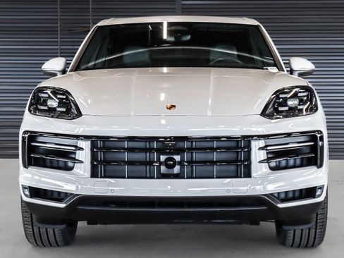 New 2026 Porsche Cayenne image 8