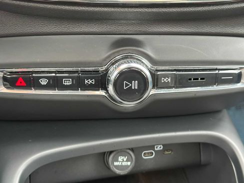 Certified 2023 Volvo XC40 Recharge Ultimate AWD/4WD image 30