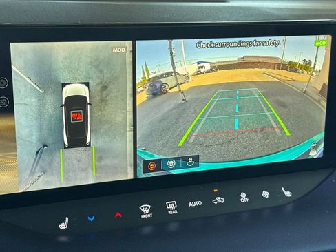 New 2026 Nissan Leaf Platinum+ image 16