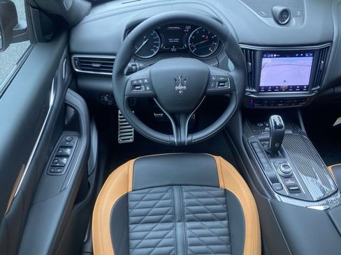New 2024 Maserati Levante Trofeo image 48