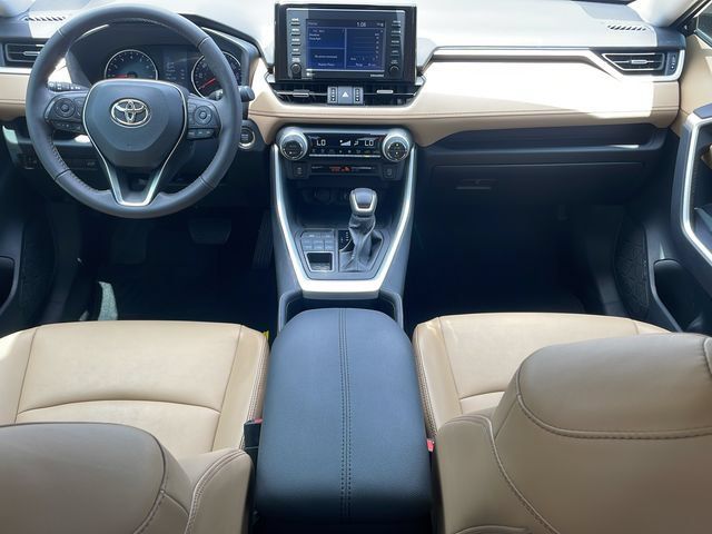 Used 2022 Toyota RAV4 XLE Premium AWD/4WD image 14