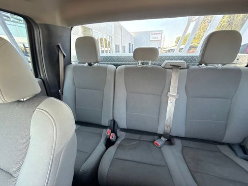 Used 2017 Ford F150 XL w/ Equipment Group 101A Mid RWD image 8